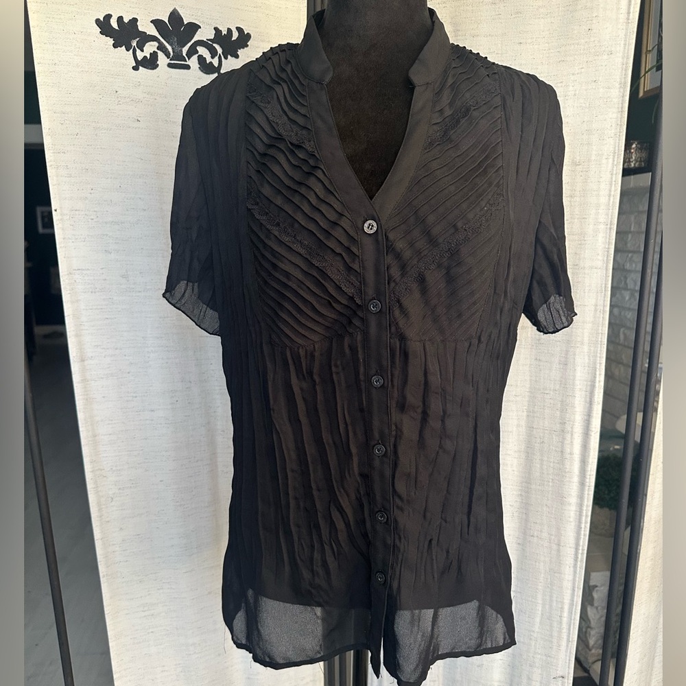 ⭐️ 2 for $10 Ny collection sheer lace top
